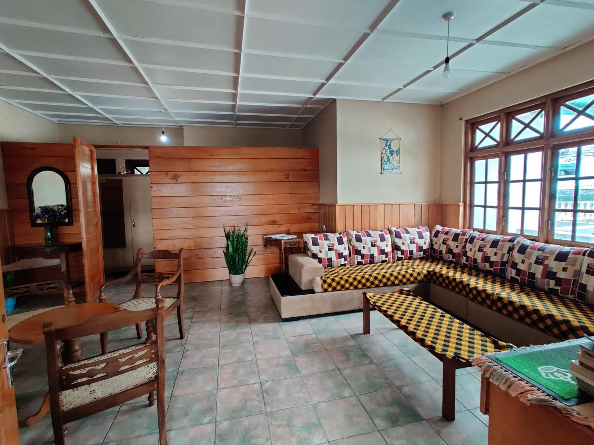 Hotel Carnation Rest Nuwara Eliya Esterno foto