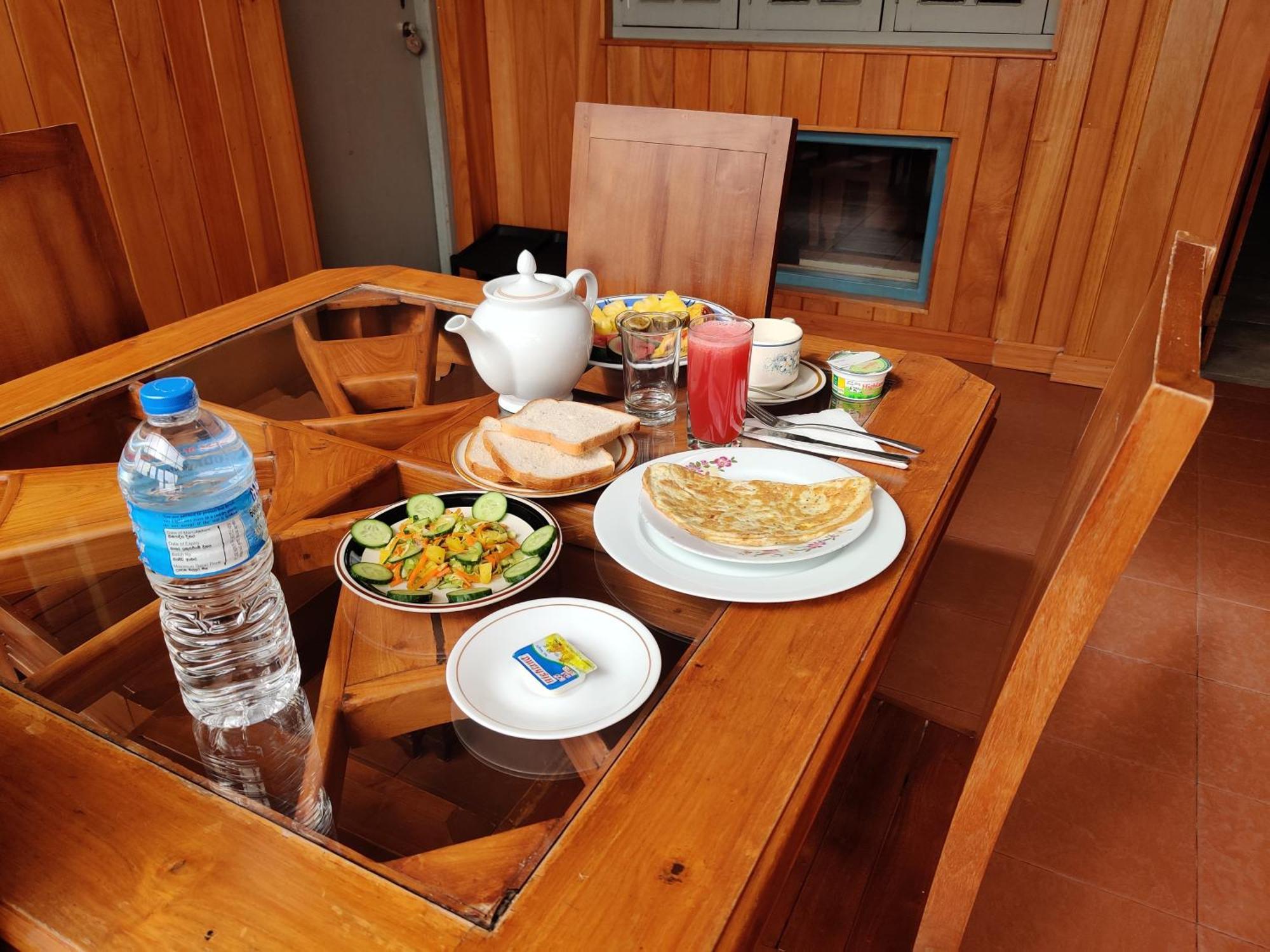 Hotel Carnation Rest Nuwara Eliya Esterno foto